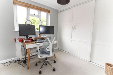 4 bedroom detached house to rent - Photo 5