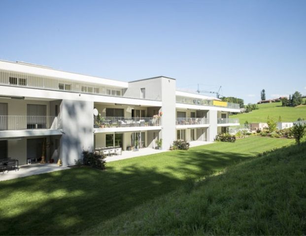 Living in a family-friendly development - Photo 1