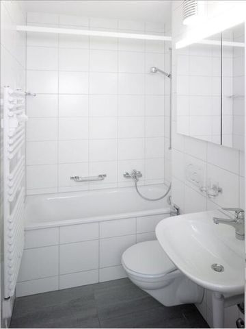 Living near the Eglisee swimming pool and the Badischer Bahnhof - Foto 5