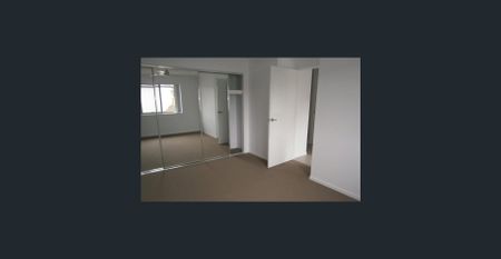 FAMILY LIVING DESIGNED FOR COMFORT & ENTERTAINING - Photo 3