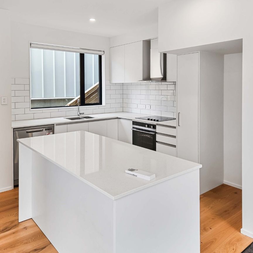 Modern & Low-Maintenance 3-Bedroom Townhouse in Stokes Valley - Photo 1