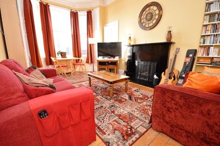 2 bedroom property to rent - Photo 4