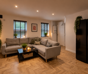1 bedroom in a house share to rent - Photo 3