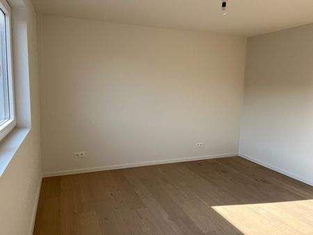 Moderne alleenstaande nieuwbouwwoning in een rustige doodlopende straat te Adegem - Foto 2