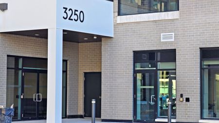 For Lease - 3250 Carding Mill Trail Unit# 233, Oakville, Ontario - Photo 4