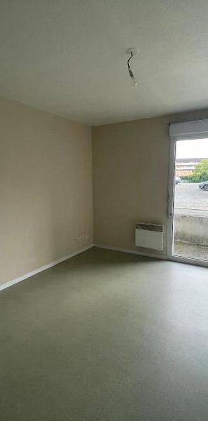 Location Appartement 1 pièce 23m² POITIERS 86000 - Photo 1