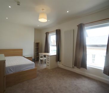 5 College Road - Photo 2