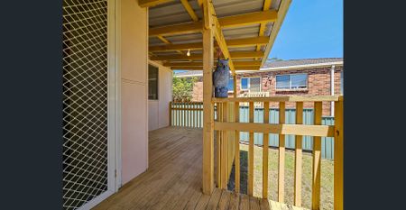 Coastal living – Metres from Garden Bay - Photo 5