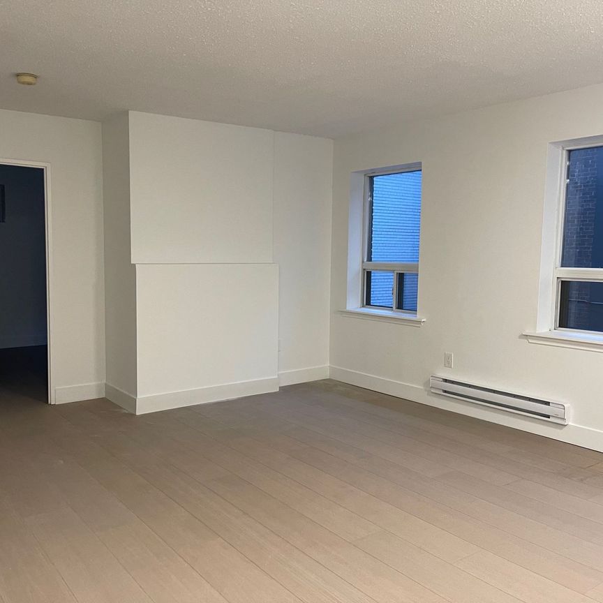 For Lease - 2373 Bloor Street Unit# 6, Toronto, Ontario - Photo 1