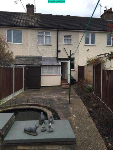 2 bedroom terraced house to rent - Photo 5