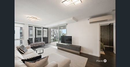 Unfurnished Parklands Apartment with Elevated Park Views! - Photo 2