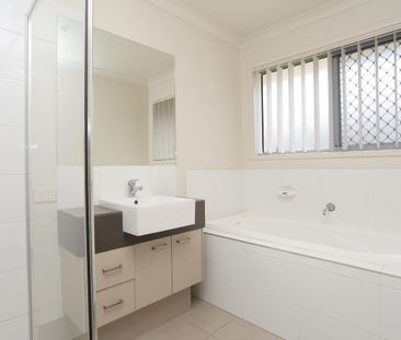 Spacious Duplex in Kallangur - Photo 4