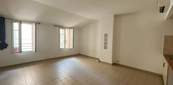 Studio à Louer Centre Ville Aubagne, - Photo 2