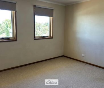 CENTRALLY LOCATED TOWNHOUSE - Photo 1