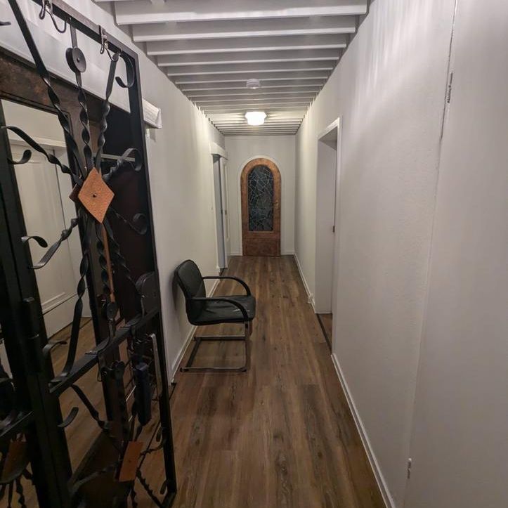 Goldiges Apartment - möbliert und mit WLAN - Foto 1