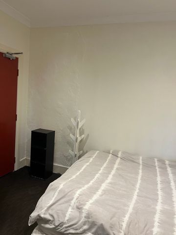 Darlington - Photo 4