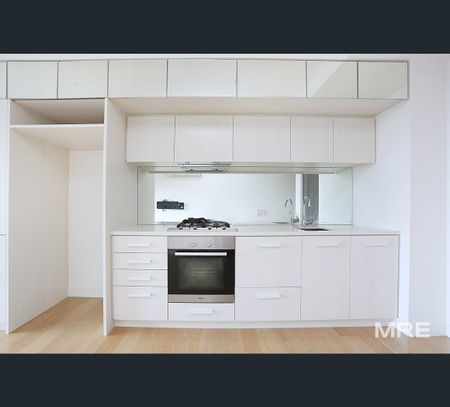 802/38 Albert Road, South Melbourne, Vic 3205 - Photo 3