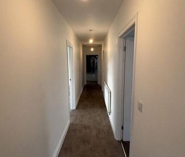 3 bedroom flat to rent - Photo 1