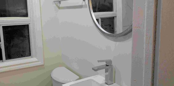 Yonge and Finch East Three Bedroom and 1.5 Bathrooms - Photo 3