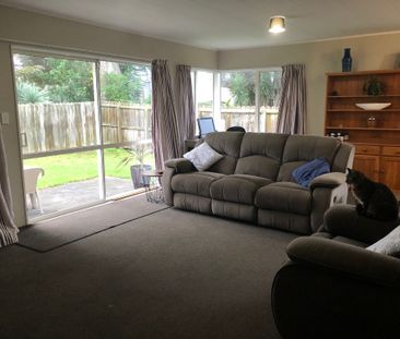 Beachlands, 3 Bedroom in Original Beachlands - Photo 1