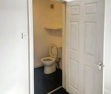 1 bedroom in a house share to rent - Photo 6