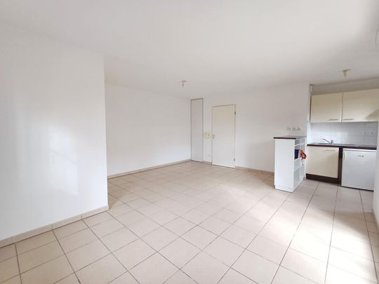 location Appartement T2 DE 43.29m² À MONDONVILLE - Photo 1