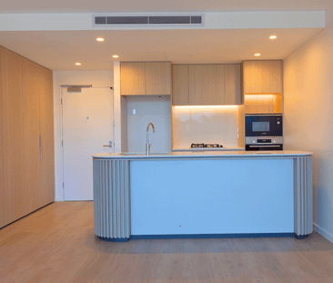 Modern 2-Bedroom Apartment in the Heart of Labrador - Photo 1