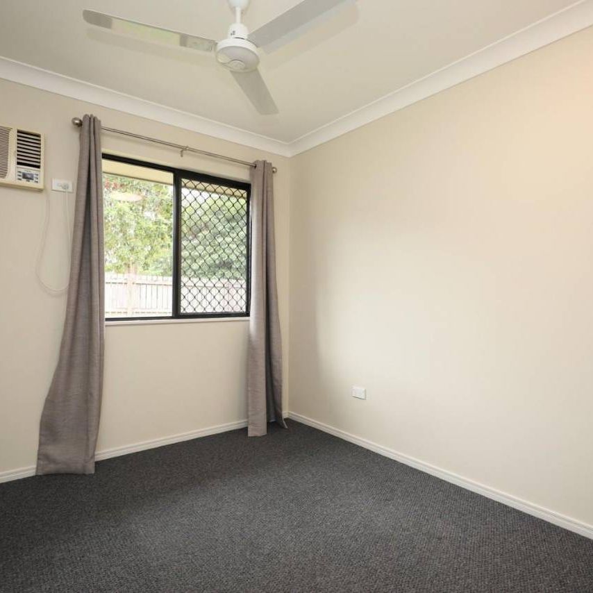 Fully Air Conditioned - Large Tiled Patio - Side Access - Corner Block - Photo 1