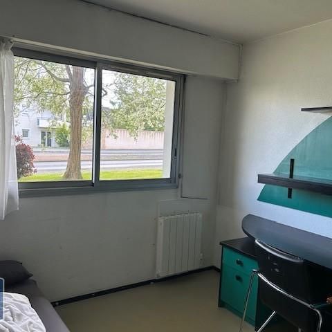 Location Appartement 1 pièce 16m² POITIERS 86000 - Photo 1