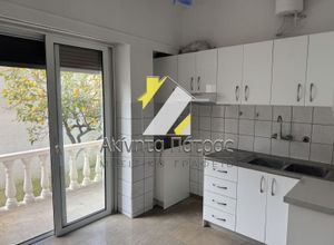 Διαμέρισμα για ενοικίαση - Παραλία, - Φωτογραφία 2