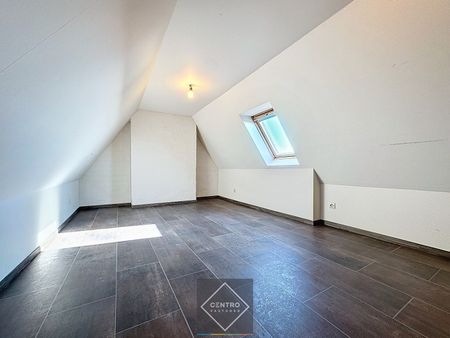 Leuke villa met 4 slpks, garage, ZUIdger. tuin en een prachtig UITZICHT! - Photo 5