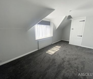 3 bedroom terraced house to rent - Photo 2