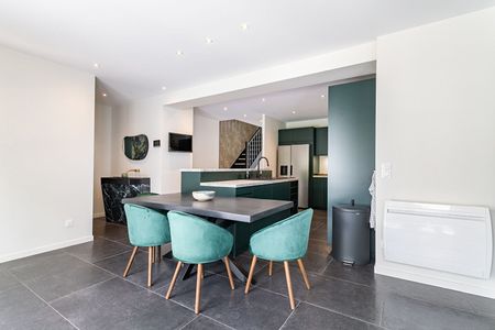 Location Maison 5 pièces 183m² VILLENEUVE D ASCQ 59650 - Photo 4