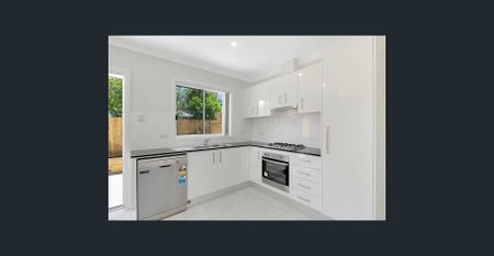 Conveniently Located Thornleigh Home - Photo 2