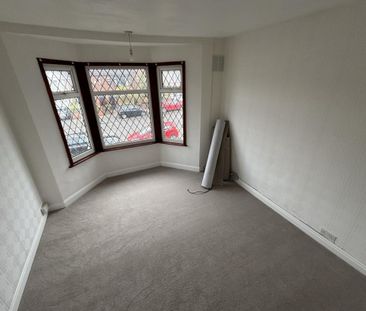 Grayswood Avenue, Coundon, Coventry - Photo 2