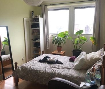Very large double rooms available in Bethnal Green - Photo 1