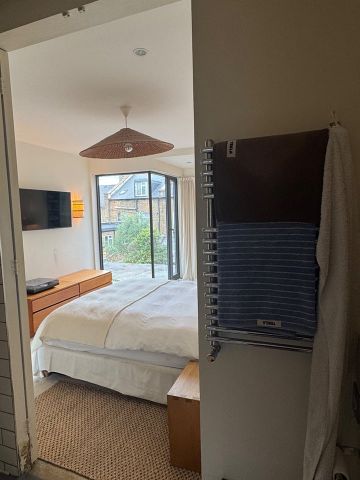 2 Bed Flat, Devonport Road, W12 - Photo 3