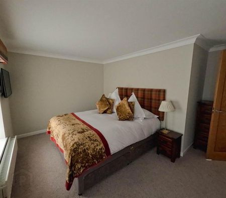 Serviced Apartment, 1 Stag Lodge Apartments, Cultra, Holywood, BT18 0EX - Photo 2