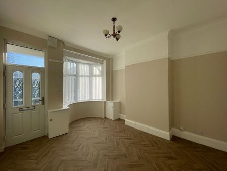 2 bedroom semi-detached house to rent - Photo 4