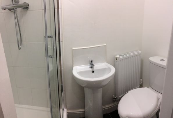 168 Westgate, WF2, Wakefield - Photo 1