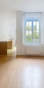 Appartement à louer - REIMS- RUE RUINART DE BRIMONT - Photo 4