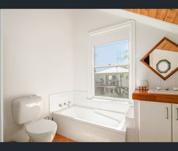 16a Crescent Avenue, Taree, NSW 2430 - Photo 1