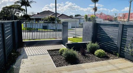 Brand new 3 bedroom, 2.5 bathroom house up for rent. - Photo 5