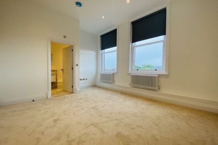 St. Marys Gate - Photo 3