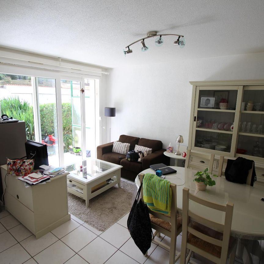 Location Appartement 2 pièces 42m² ST GEORGES DE DIDONNE 17110 - Photo 1