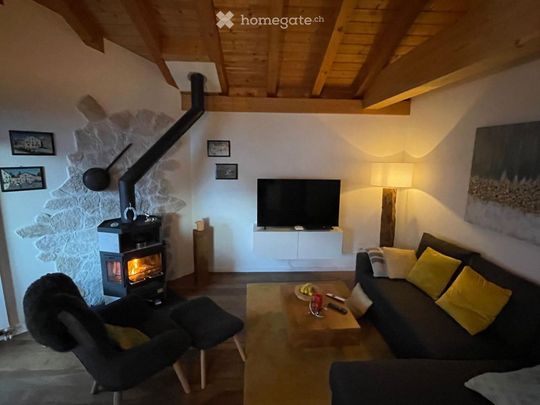 Luminous 2.5-room apartment with balcony, Salouf - Foto 1