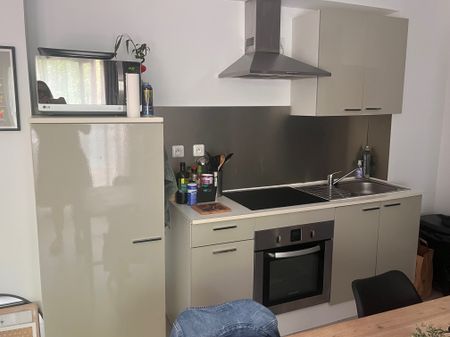 Location Appartement 2 pièces 46m² ANGOULEME 16000 - Photo 3