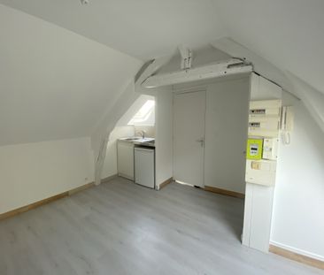 STUDIO NON MEUBLÉ QUARTIER PETIT SAINT-JEAN - Photo 2