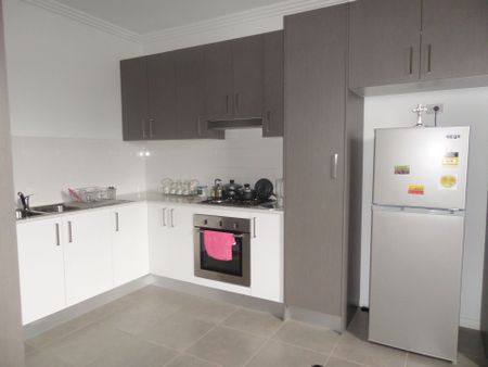 Modern 2 bedroom granny flat! - Photo 2