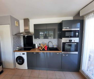 Location Appartement 2 pièces 42m² MARSEILLE 9ème - Photo 4